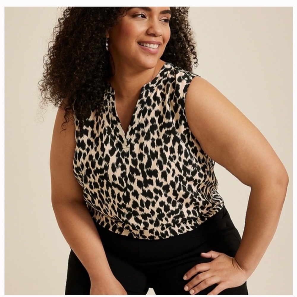Maurices animal print sleeveless blouse